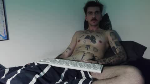 Snapshot of tattedentity chatting on 12-03-25, 11:03 David online show from 12-03-25, 11:03