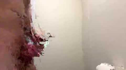 Snapshot of tattedshowerz chatting on 09-21-25, 12:07 tattedshowerz online show from 09-21-25, 12:07