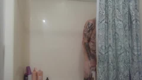 Snapshot of tattoo3333 chatting on 02-12-25, 12:58 tattoo3333 online show from 02-12-25, 12:58