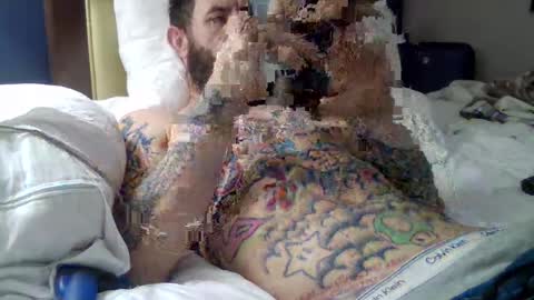 Snapshot of tattoo3333 chatting on 09-14-25, 02:33 tattoo3333 online show from 09-14-25, 02:33