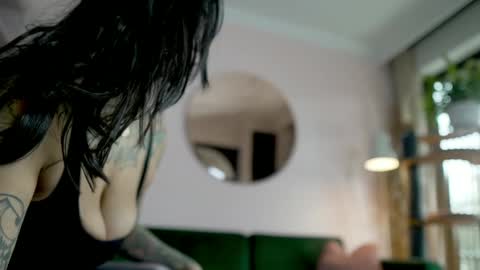 Nathalie Hardy  online show from 10-07-25, 02:47