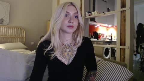 tattoobbgirl online show from 02-24-25, 09:09