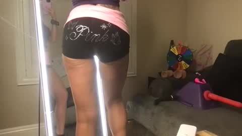 Miss Grace online show from 02-13-26, 05:58