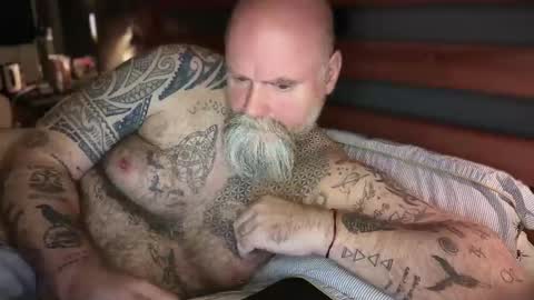 Tattooeddilf 01 online show from 10-23-25, 10:30
