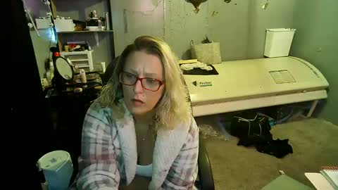 Lisa Lovely online show from 02-26-25, 10:26