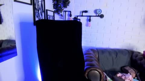 Snapshot of tattybunny chatting on 12-02-24, 07:05 Tatty online show from 12-02-24, 07:05