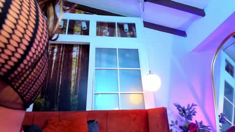 Snapshot of tattybunny chatting on 12-26-24, 11:24 Tatty online show from 12-26-24, 11:24