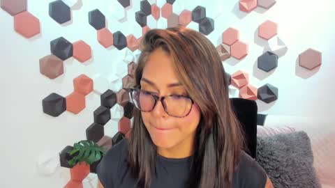 Snapshot of tattybunny chatting on 12-29-24, 07:53 Tatty online show from 12-29-24, 07:53