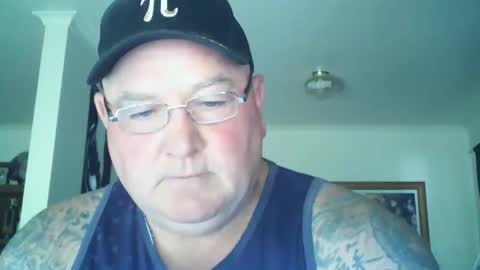 Snapshot of tattzsexy chatting on 10-26-25, 03:23 tattzsexy online show from 10-26-25, 03:23