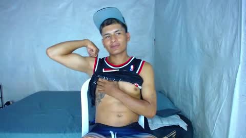 Snapshot of taurus_5 chatting on 04-12-26, 10:26 taurus_5 online show from 04-12-26, 10:26