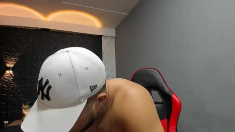  T A U R U S  online show from 12-05-25, 12:25