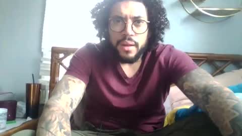 Snapshot of taurusbaeforever chatting on 04-13-26, 01:49 taurusbaeforever online show from 04-13-26, 01:49