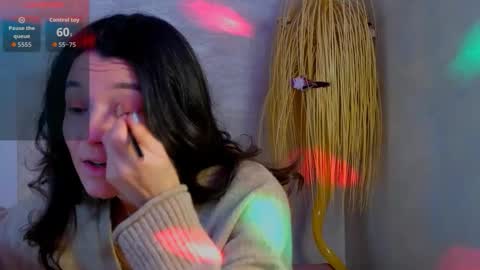 TayaKayan online show from 12-14-25, 10:31