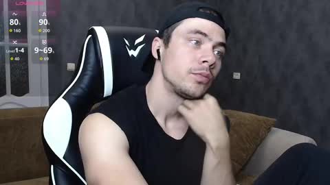 ... online show from 09-19-25, 04:25