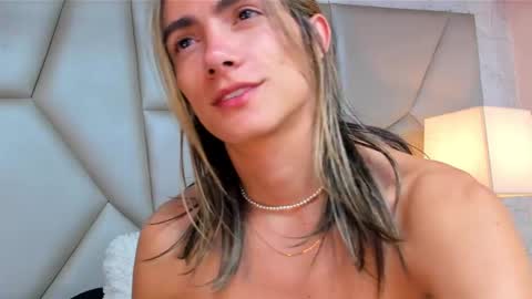 Snapshot of tayler_swift1 chatting on 01-15-25, 12:25 tayler_swift1 online show from 01-15-25, 12:25