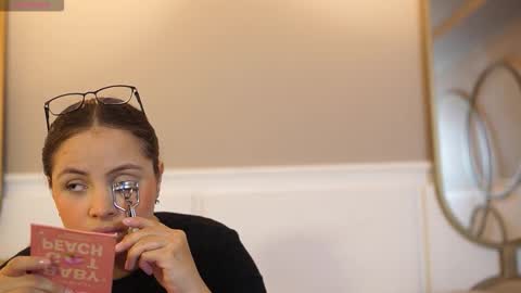 Teylor  Kim online show from 11-07-25, 04:07