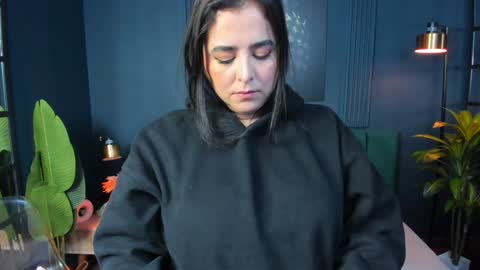 Taylor Bennet online show from 01-14-25, 12:03