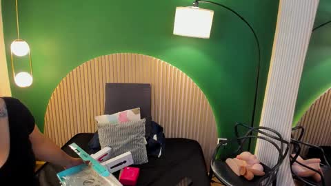 Taylor Bennet online show from 11-09-25, 12:14