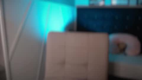 Taylor 3 online show from 11-12-25, 03:12