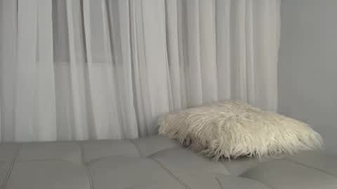 Taylor 3 online show from 11-19-25, 02:55