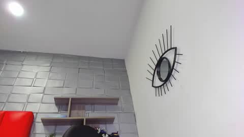 Snapshot of taylorr_evans chatting on 10-11-25, 04:16 taylorr_evans online show from 10-11-25, 04:16