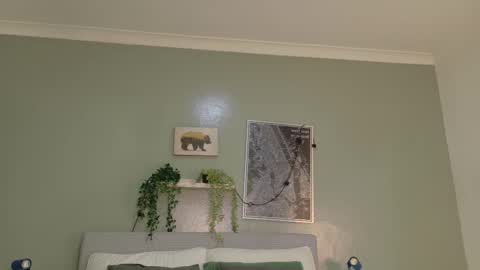 TAYLOR  online show from 10-21-25, 11:44