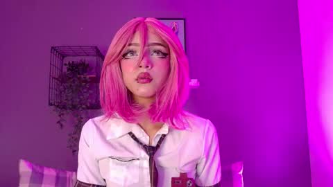 TAYLOR  online show from 12-22-25, 11:40