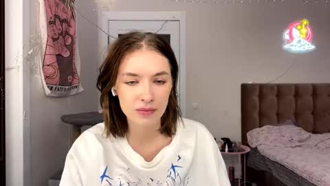 Bella online show from 10-09-25, 02:48