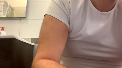 Tbest1986 online show from 12-29-24, 01:49