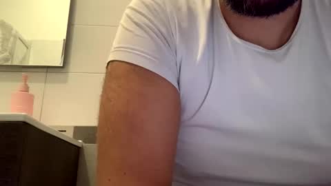 Tbest1986 online show from 10-21-25, 07:20