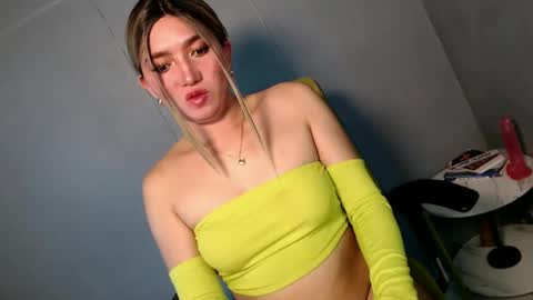 ellaine online show from 01-30-25, 05:19