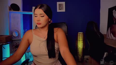 Snapshot of team_soler chatting on 01-16-25, 09:30 Loren Soler Sophie Soler 19 years online show from 01-16-25, 09:30