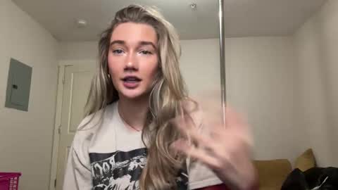 Katy online show from 01-11-26, 01:21