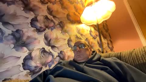 Mark online show from 01-11-26, 03:06