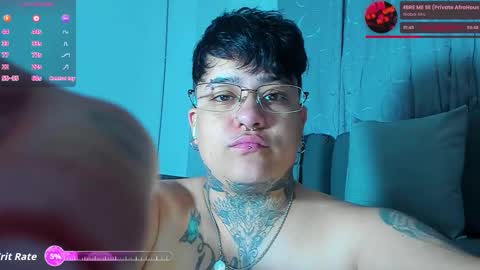 Charlee He online show from 11-01-25, 11:29