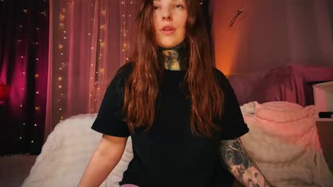 Snapshot of technoelf chatting on 11-20-25, 03:01 Mary X TechnoElfff INST fansly kissmary online show from 11-20-25, 03:01