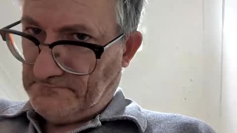 Theodore online show from 02-08-25, 01:11