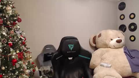 Teddy online show from 12-22-25, 11:02