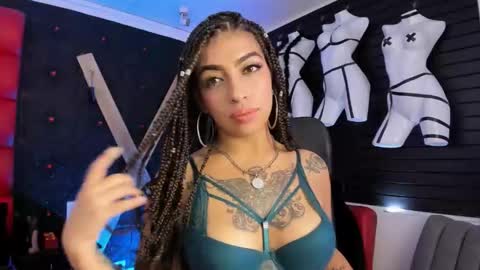 Tayloor online show from 01-10-26, 03:08