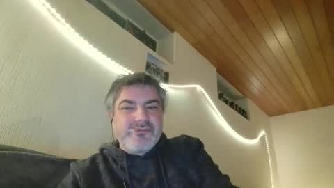 Peter online show from 02-18-25, 04:15