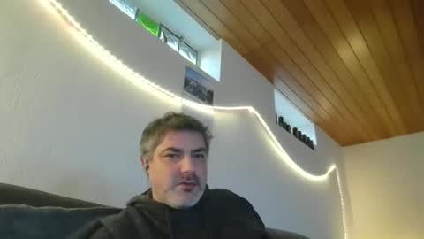 Peter online show from 02-18-25, 07:21