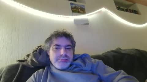 Peter online show from 12-19-25, 06:09