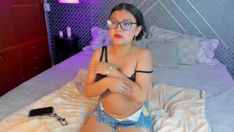 Snapshot of teffa_bloom chatting on 11-10-25, 04:17 Teffa online show from 11-10-25, 04:17