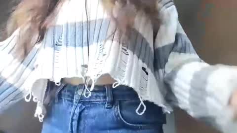 Snapshot of teganmeiser chatting on 10-31-25, 08:59 Kimi online show from 10-31-25, 08:59