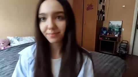 Snapshot of teganmeiser chatting on 11-25-25, 12:38 Kimi online show from 11-25-25, 12:38