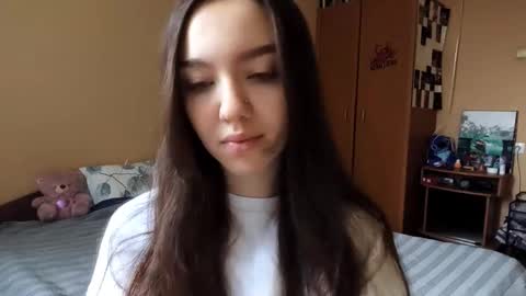 Snapshot of teganmeiser chatting on 11-27-25, 10:17 Kimi online show from 11-27-25, 10:17