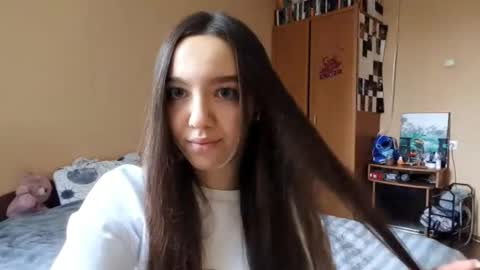 Snapshot of teganmeiser chatting on 12-01-25, 11:48 Kimi online show from 12-01-25, 11:48