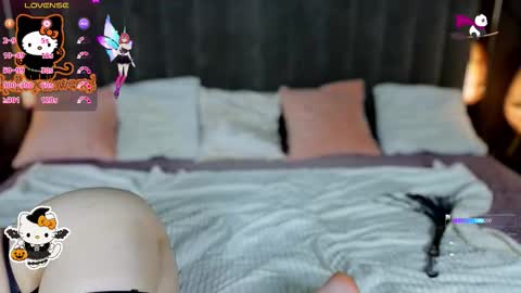 teilahex online show from 10-24-25, 07:43