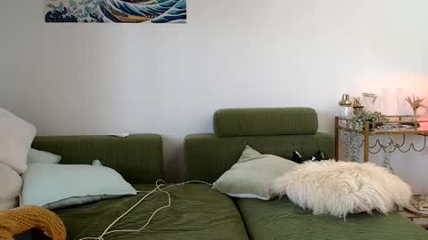 Telea Evans online show from 12-12-24, 03:54