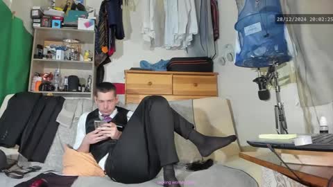 Virg Lszl online show from 12-28-24, 07:01